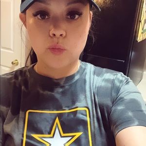 Meet your Posher, Elva